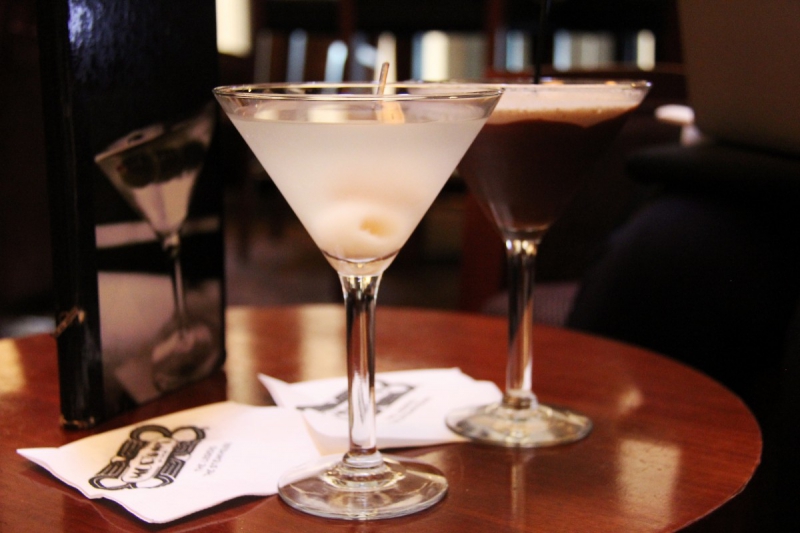 brasserie-TOURRETTES-min_martini_bar_lychee_chocolate_alcohol_liquor_happy_hour_happy-910161